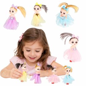   Mini játékbaba készlet babaházhoz,  kislány babák színes ruhában 4 darabos készlet, 11 cm