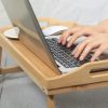 Összecsukható bambusz reggelizőtálca lábakkal