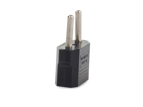 Univerzális utazó adapter, konnektor átalakító adapter 125V - 250V 6A