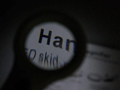Kézi olvasónagyító LED- és UV-világítással, 4× nagyítás, 60 mm