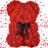 Rózsaszirmos mackó fekete szalaggal díszdobozban 24 cm