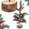 Karácsonyi asztali dekoráció - fenyő piros bogyós ágakkal 30 cm
