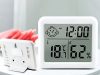 HŐMÉRŐ HIGROMÉTER ÓRA ELEKTRONIKUS NAPTÁR BELSŐ VEZETÉK NÉLKÜLI