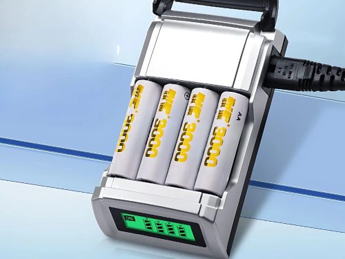 AA/AAA akkumulátortöltő 4 rekesszel és automatikus kikapcsolással