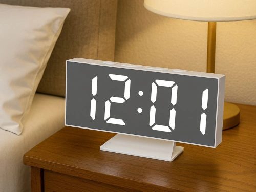 Elektronikus, digitális, ívelt LED ébresztőóra, hőmérővel, tükörreflexes kijelzővel