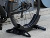 Állítható Padló Kerékpárállvány MTB és Országúti Biciklihez - Fekete