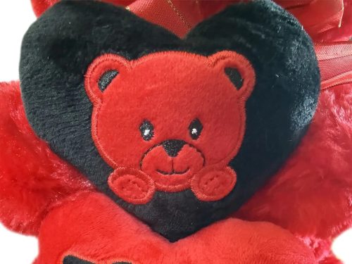 Plüssmedve „i love you” szívvel – ajándék, ölelhető kisállat, piros